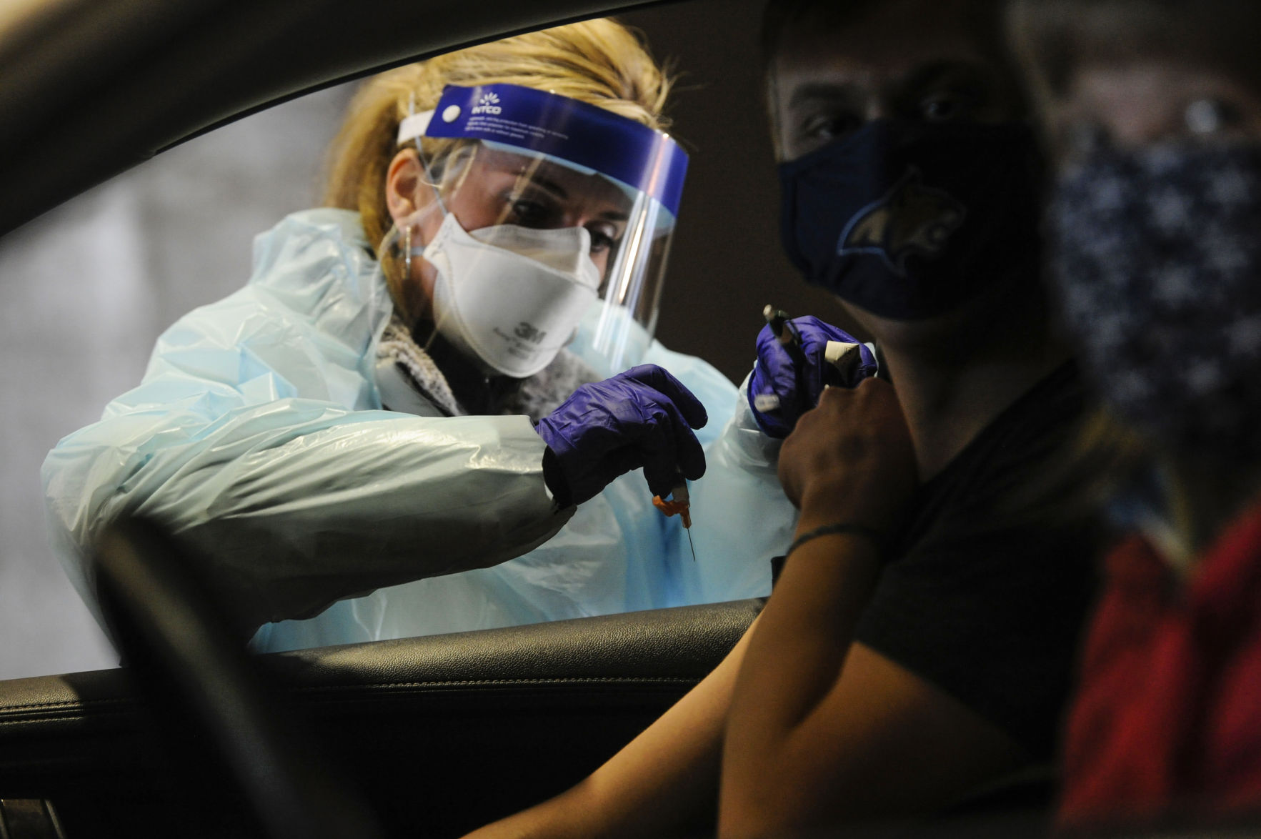 Drive-thru Covid-19 vaccine clinics - December 2020